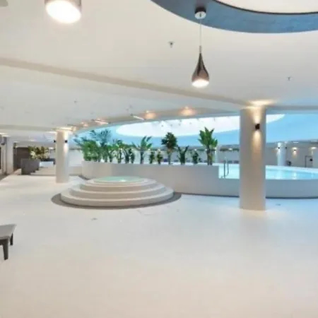 Hanza Tower Casino & Pool & Jacusi & Sauna * Stettin